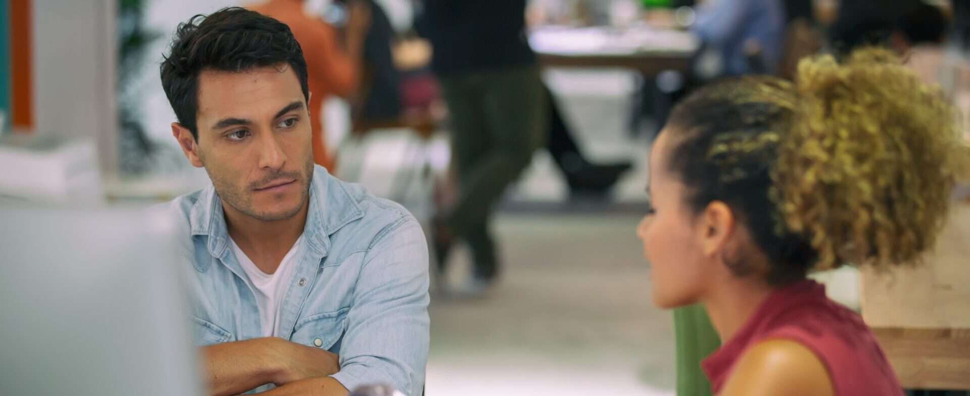 Assertiviteit: professioneel nee zeggen tijdens een team meeting. Samenwerken met je colelega